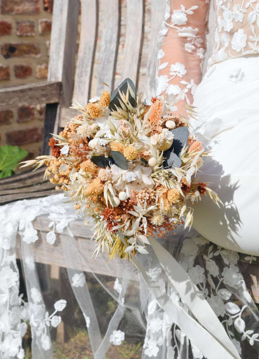 Flynn Bridal Bouquet - small