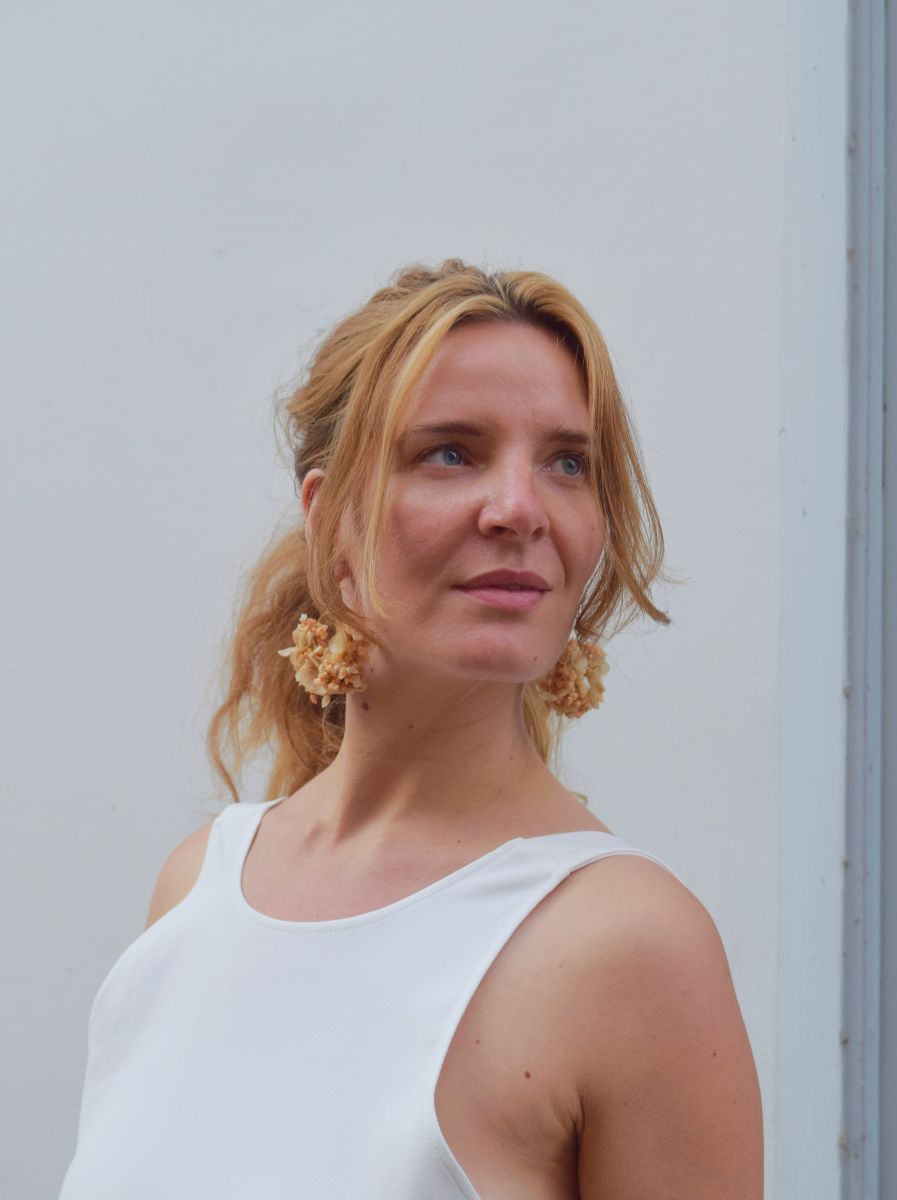 Date Night NUDE - earrings