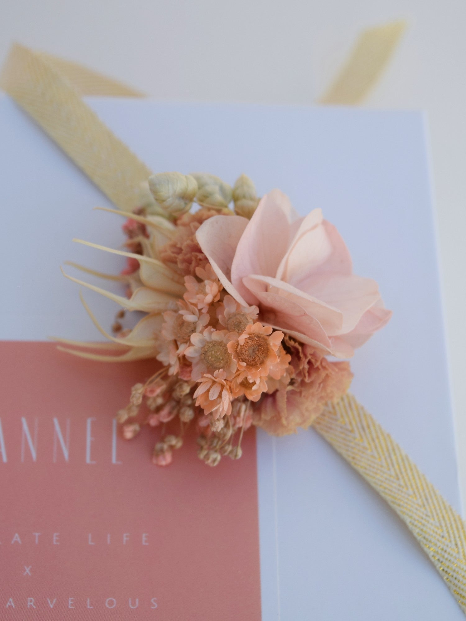 Romance - wrist corsage children