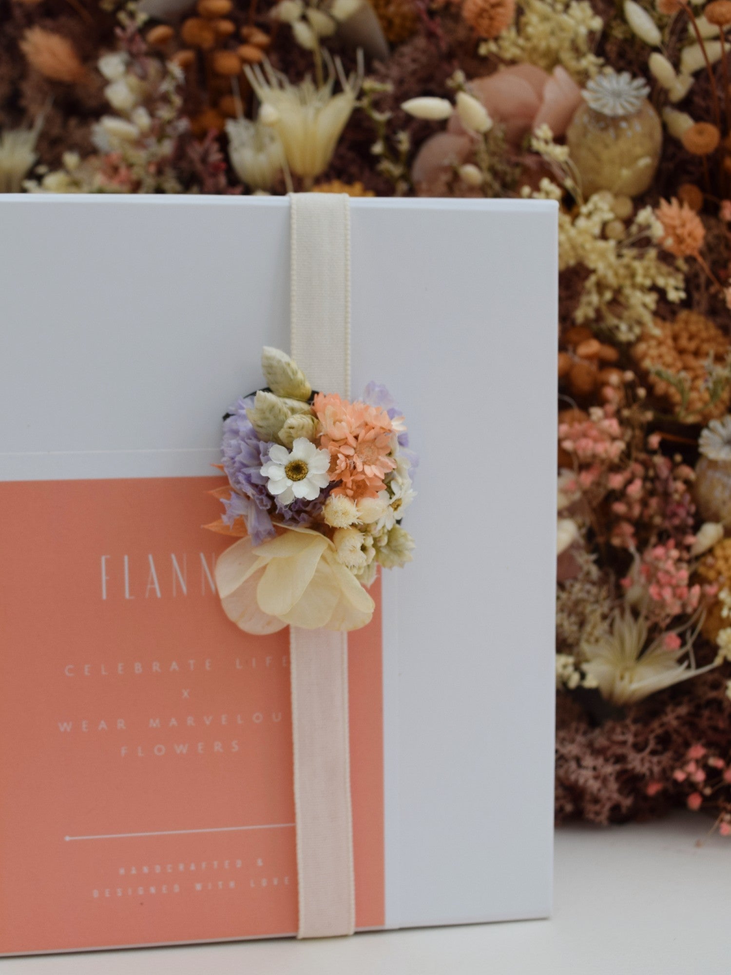 Funky - Wrist corsage children
