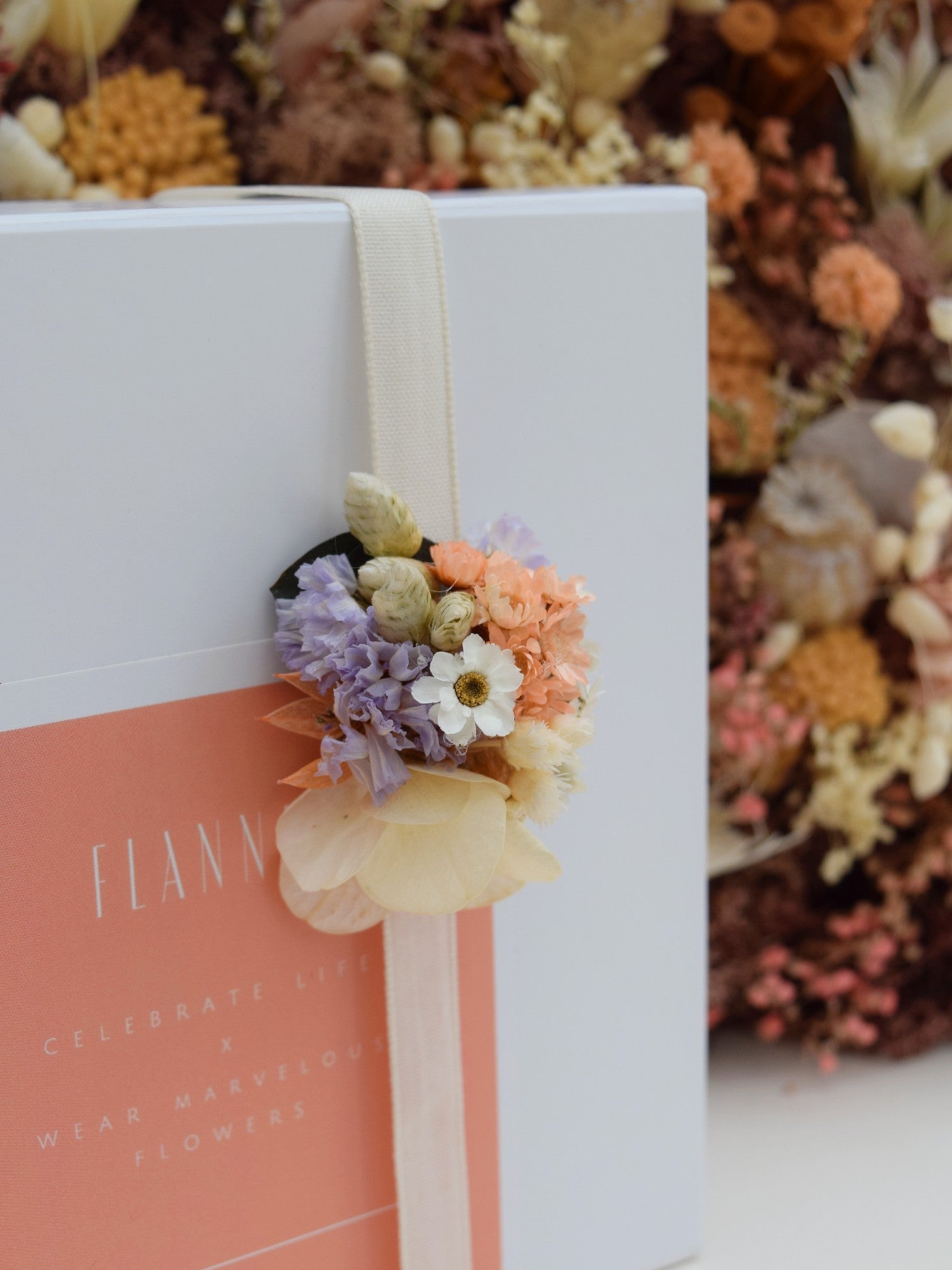 Funky - Wrist corsage children