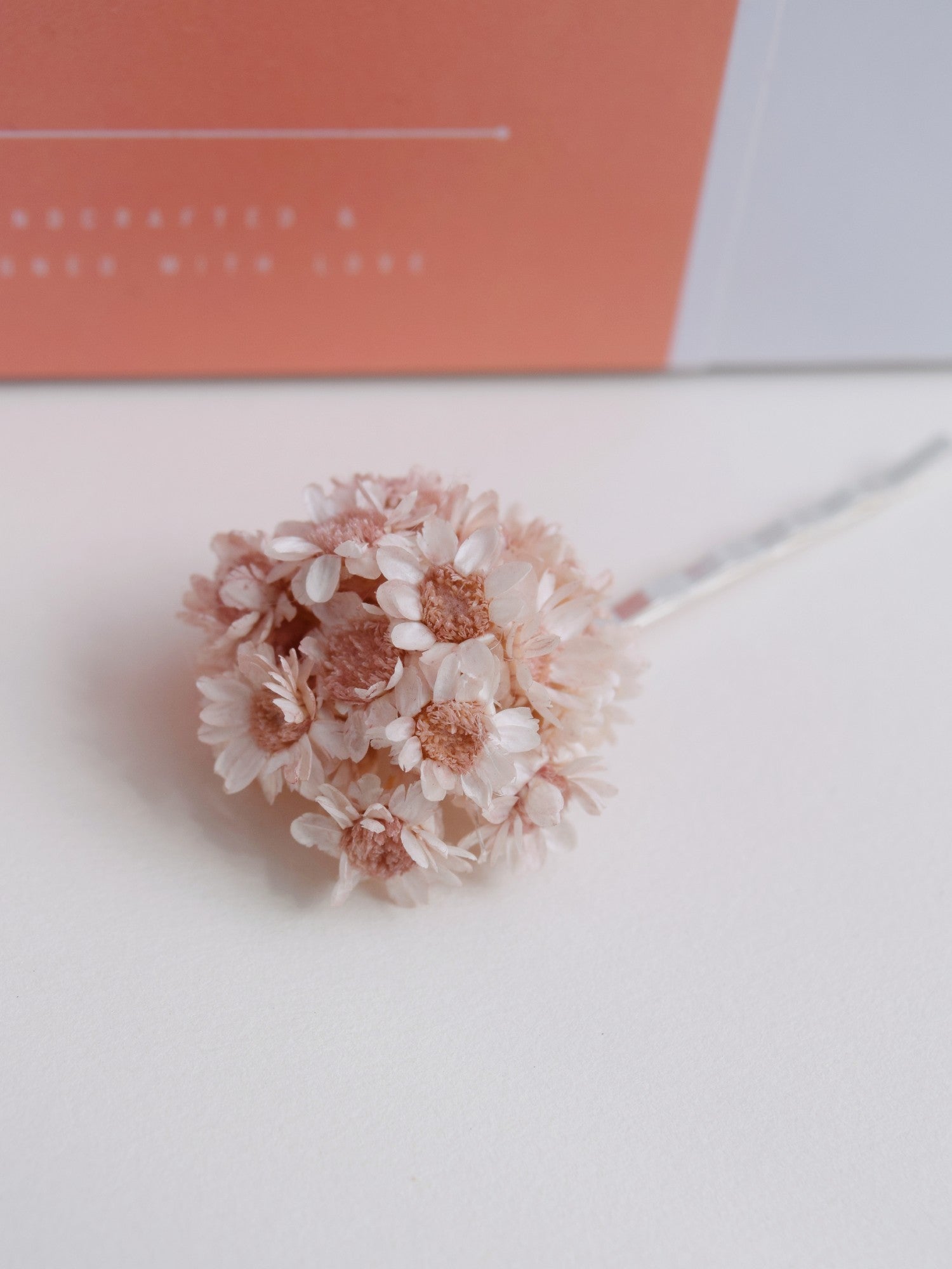 Monochrome PINK - Hairpin S