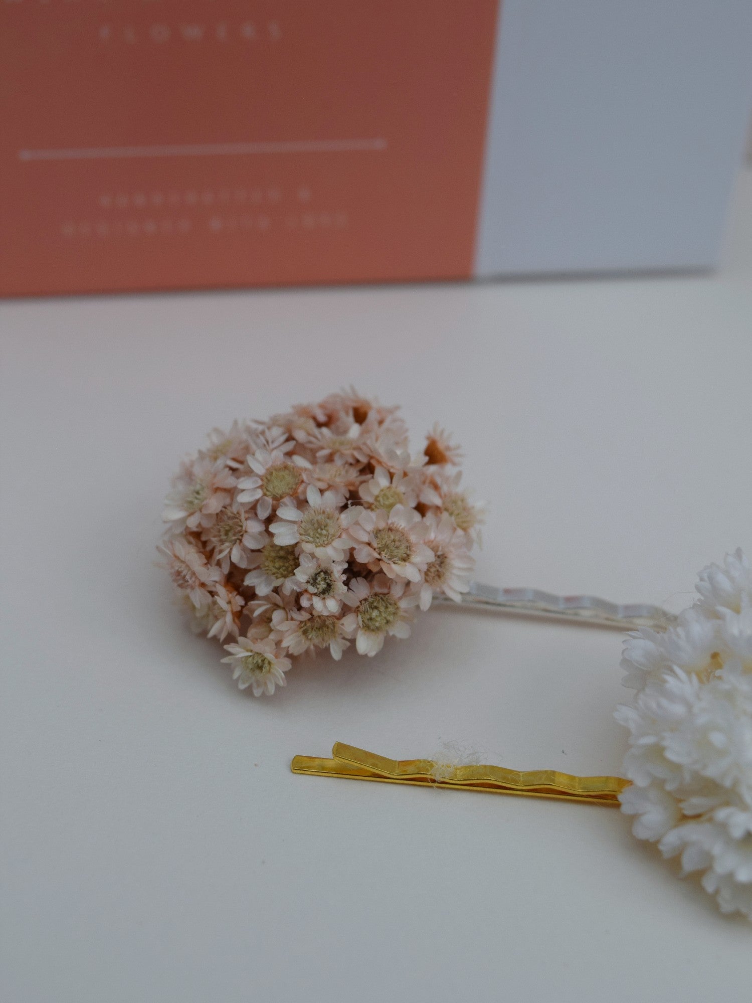 Monochrome NUDE - hairpin M