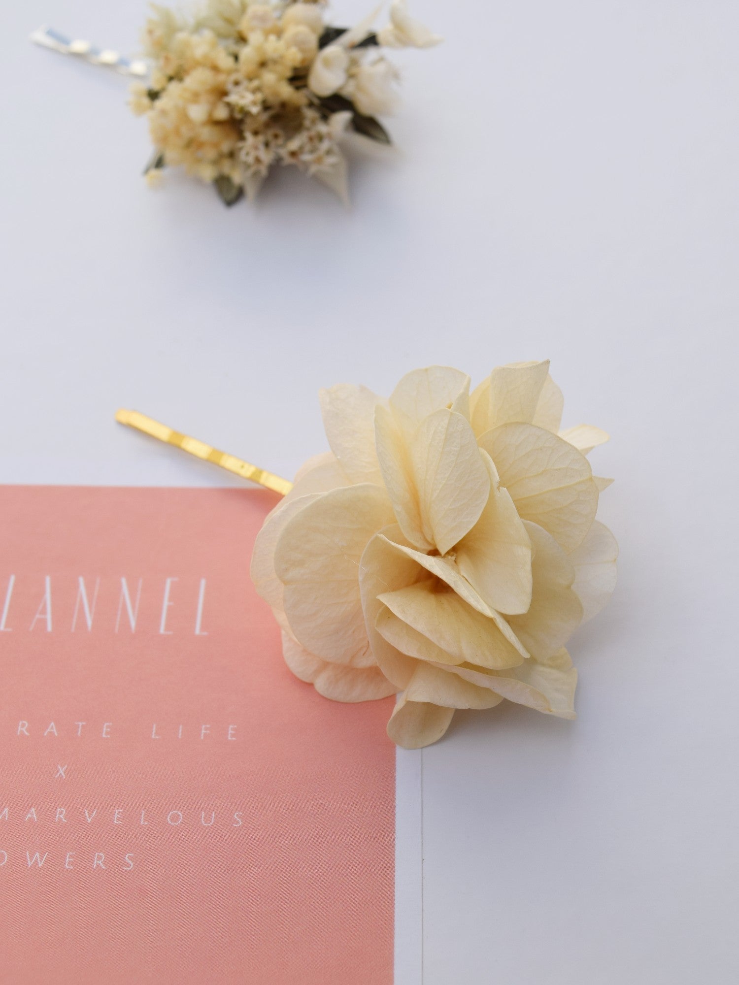White party - Hairpin M