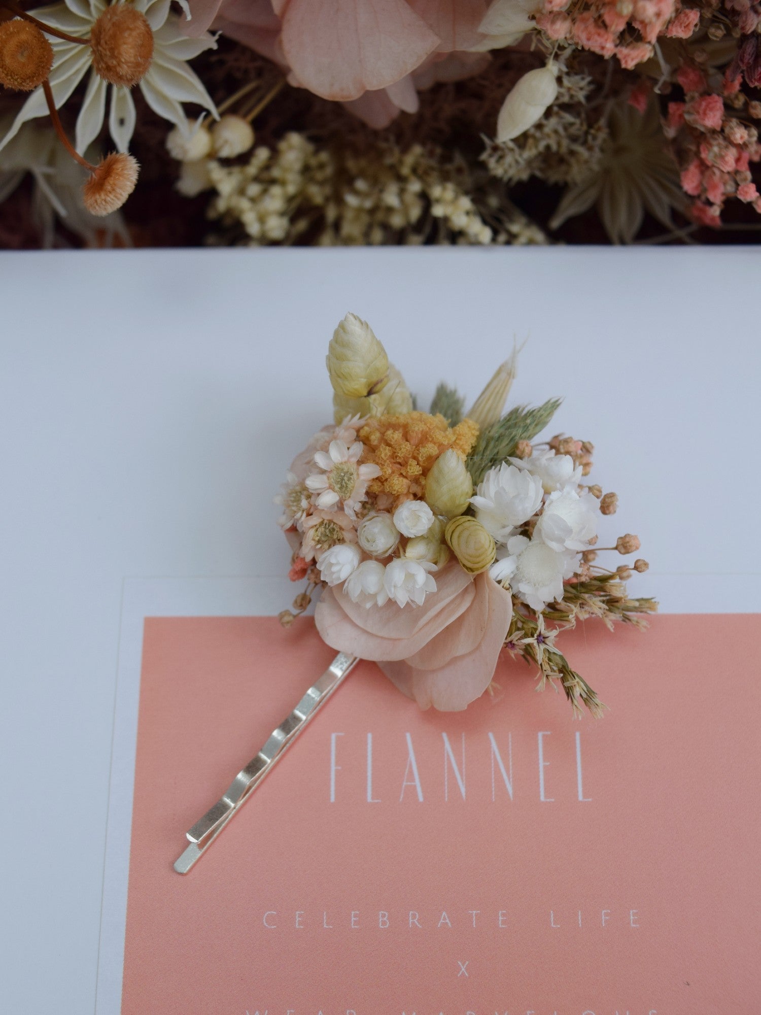 Romance - Hairpin M