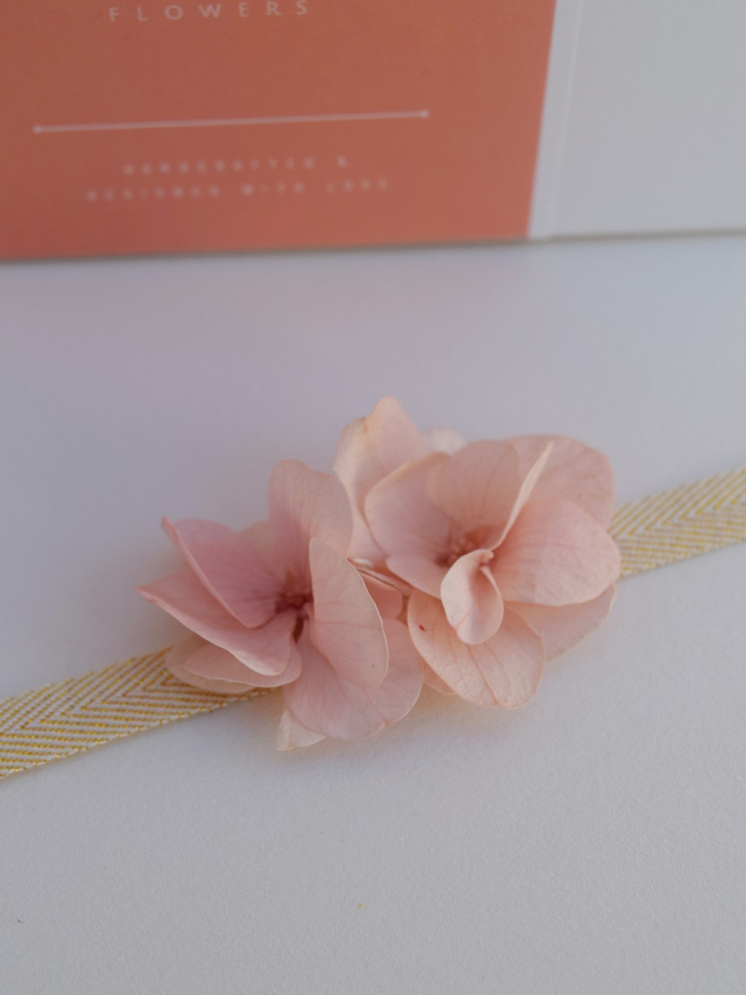 Monochrome PINK - wrist corsage children