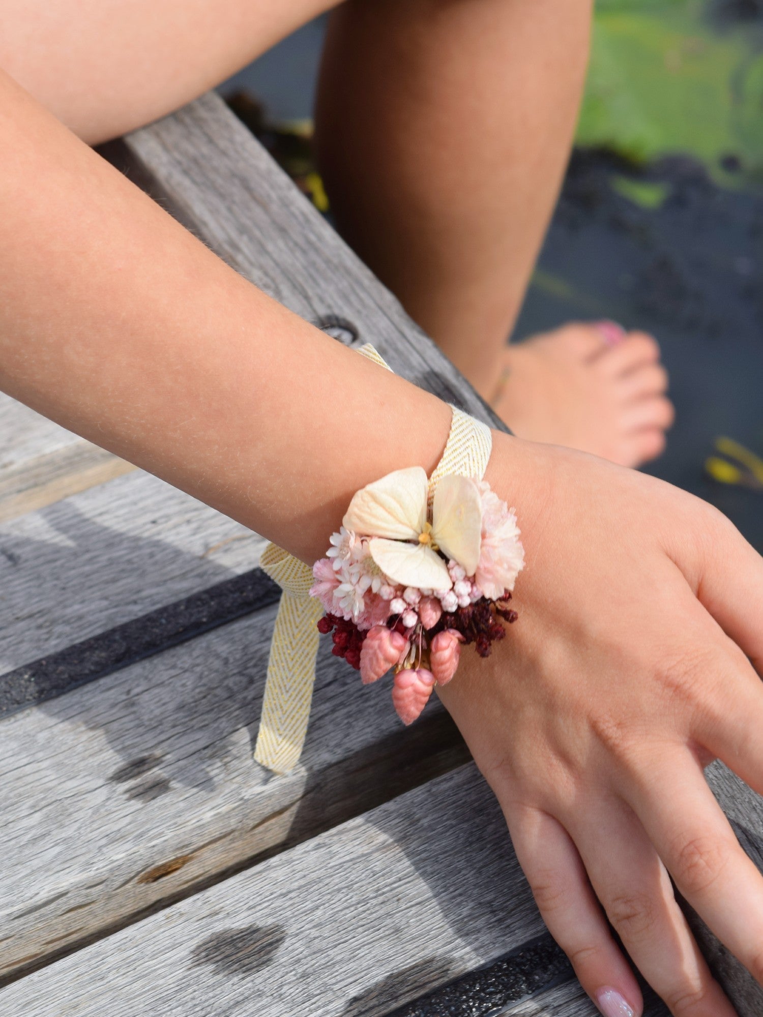Pink Paradise - wrist corsage children