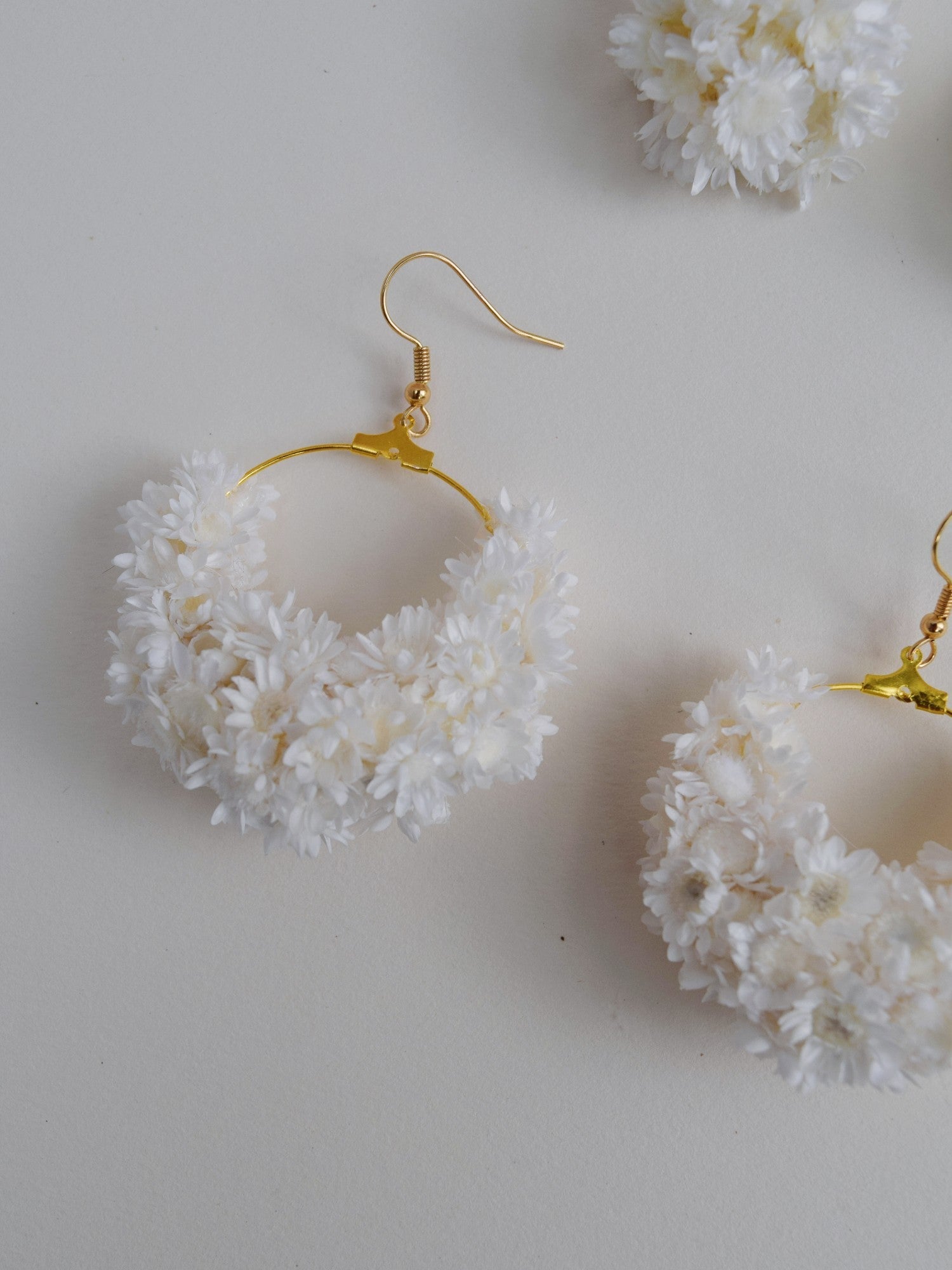 Over the Moon WHITE - earrings