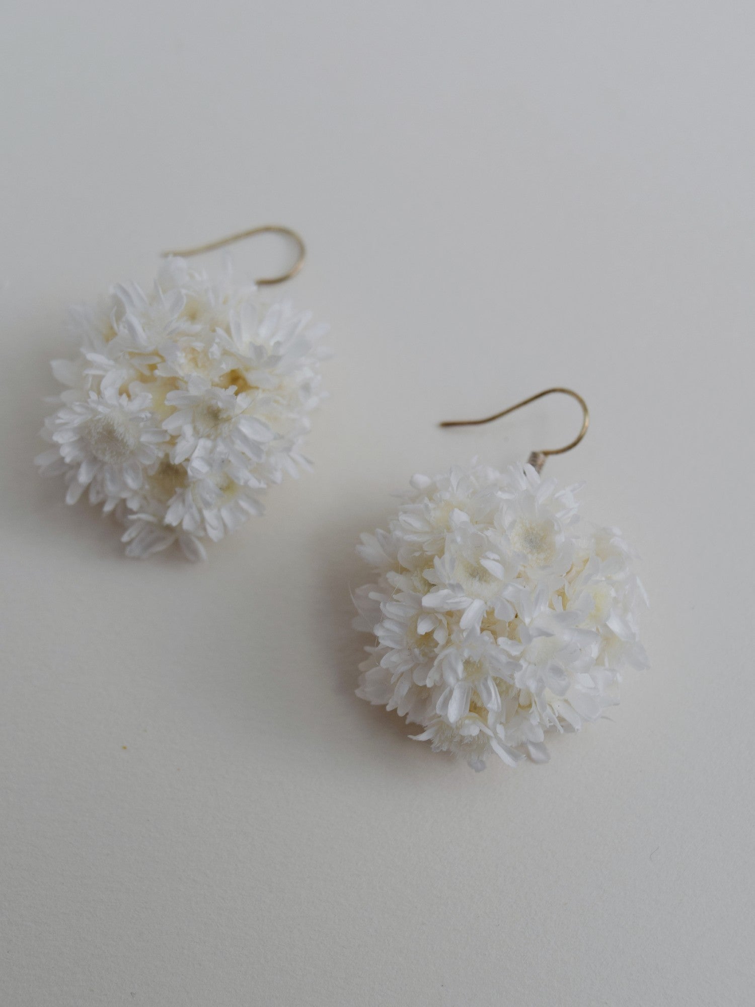 Double Scoop white - earrings