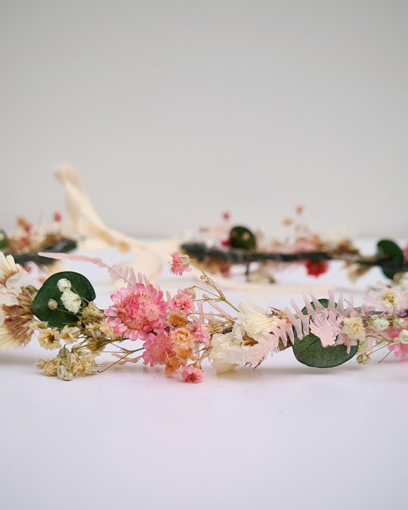 Estelle - Crown of flowers children