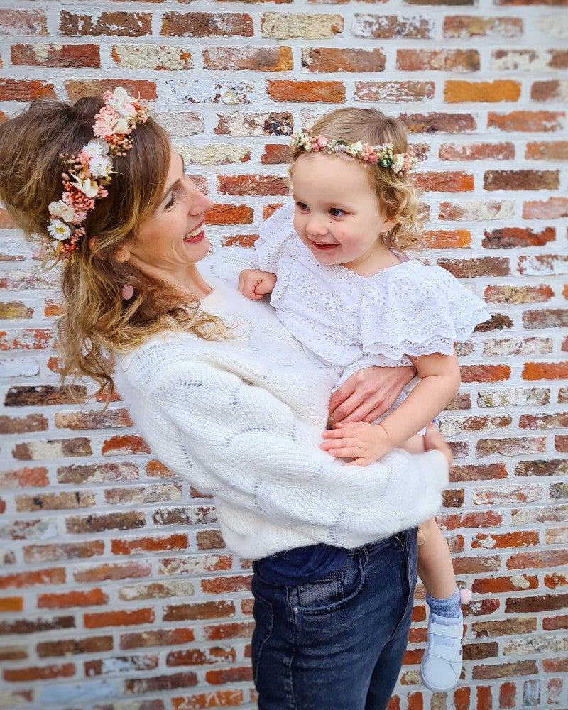 Estelle - Crown of flowers children
