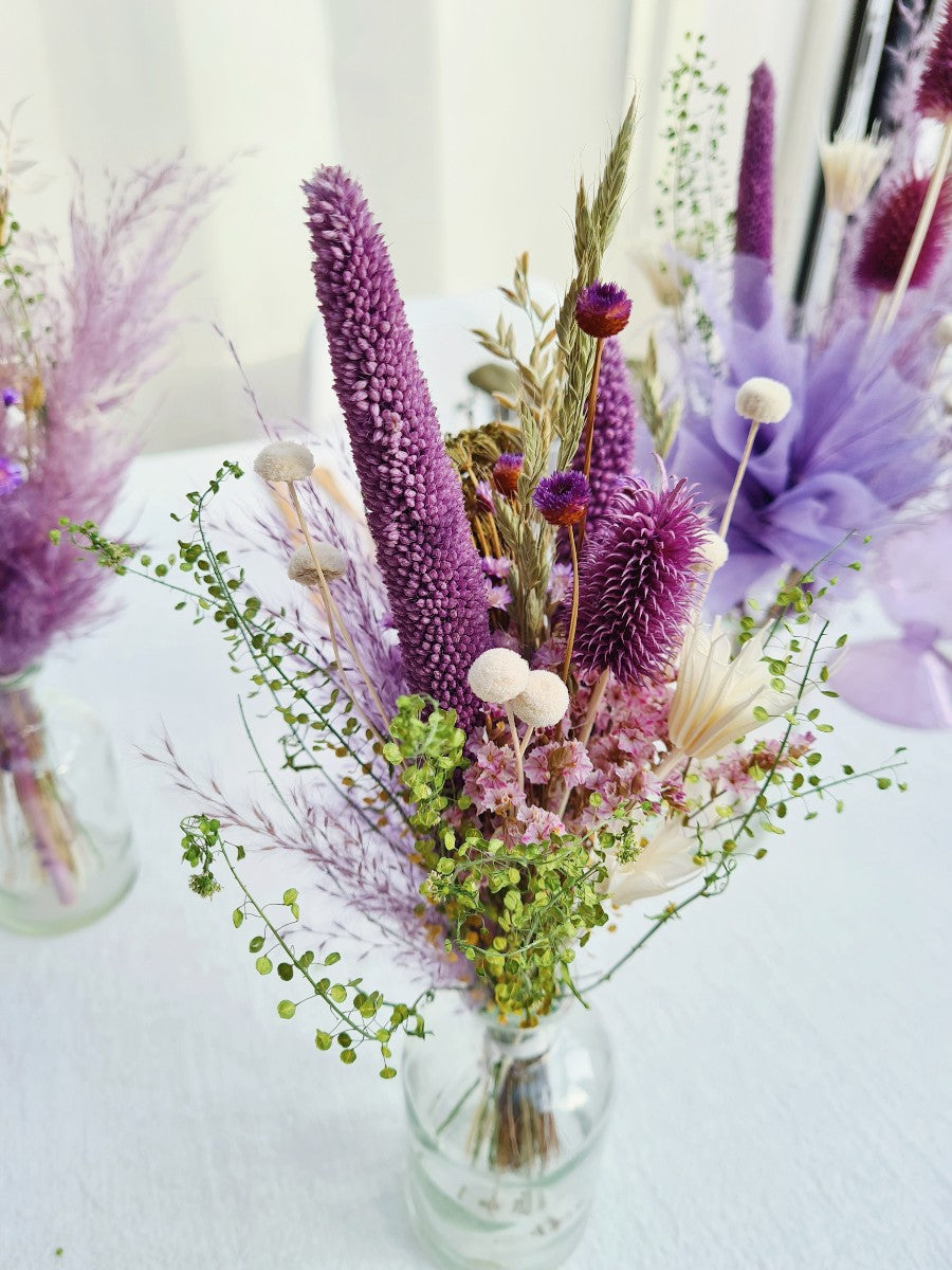 Vaasjes met droogbloemen - maat M