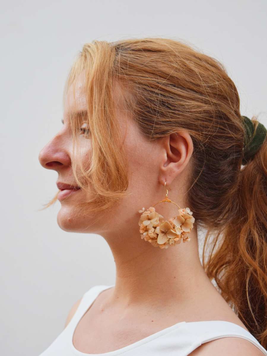 Date Night NUDE - earrings