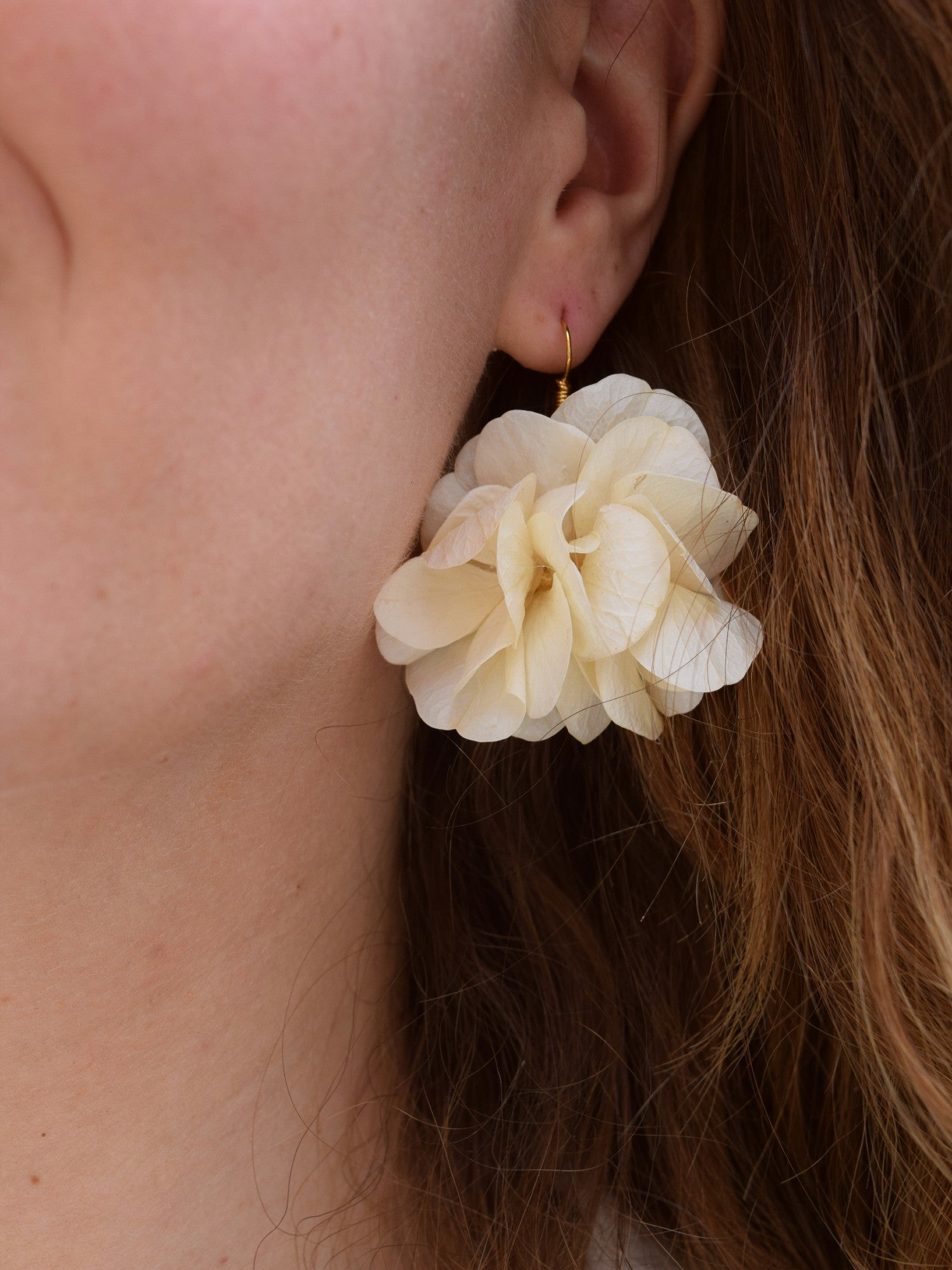 Flower Field WHITE - earrings